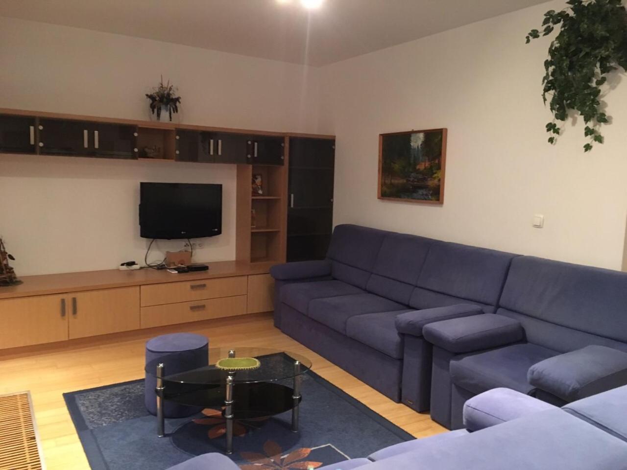 Mary Apartmanhaz Apartment Heviz